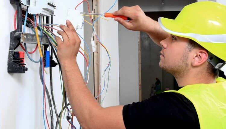 Commercial Electrician
