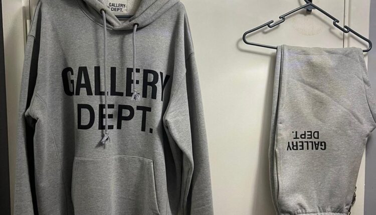 Gallery Dept Hoodie Tracksuit Shorts Comfort and Street Style