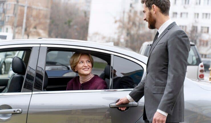 Le Service de Confort Apporté par le Chauffeur VTC sur Lille, France