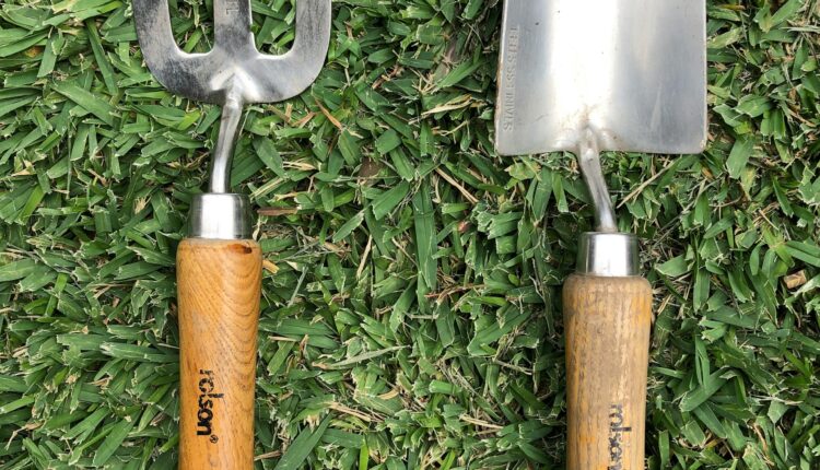 Essential Lawn Care Tools: Guide to maintaining a Lush Healthy Lawn
