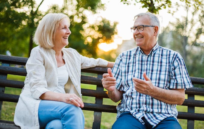 To person på over 60 år der dater