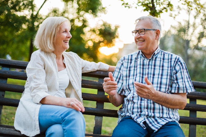 To person på over 60 år der dater