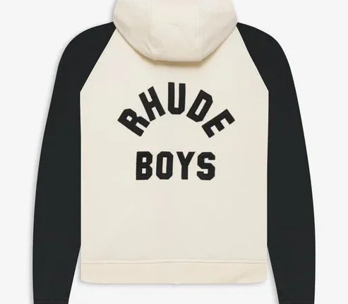 Minimalist to Maximalist: Hoodie Styles That Speak Volumes