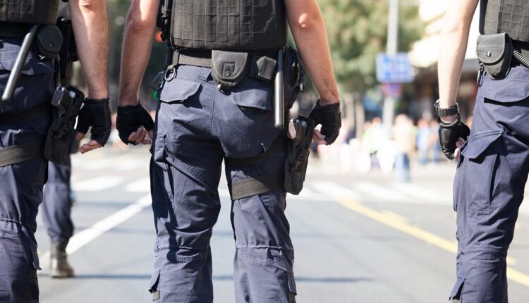 armed security guards in Los Angeles