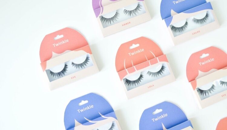 Custom Eyelash Boxes Wholesale