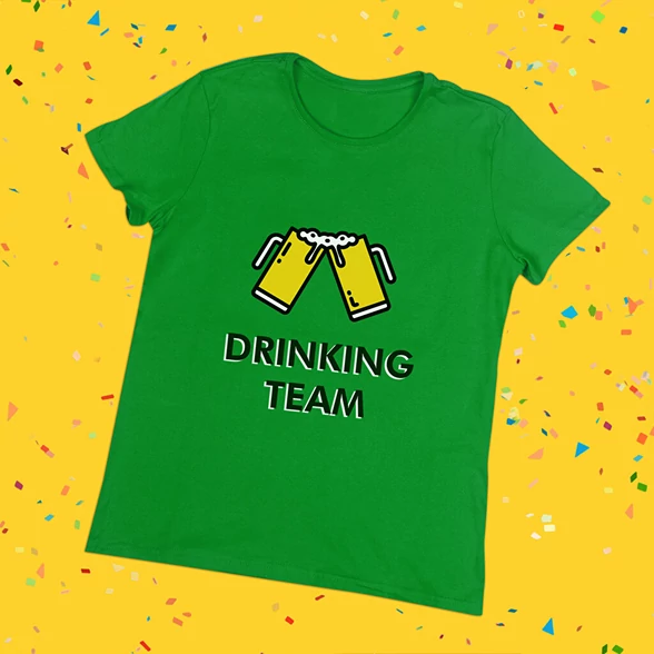 t-shirt med tryk til drukvenner