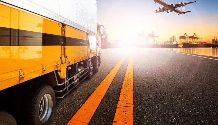 Transport med lastbil og fly